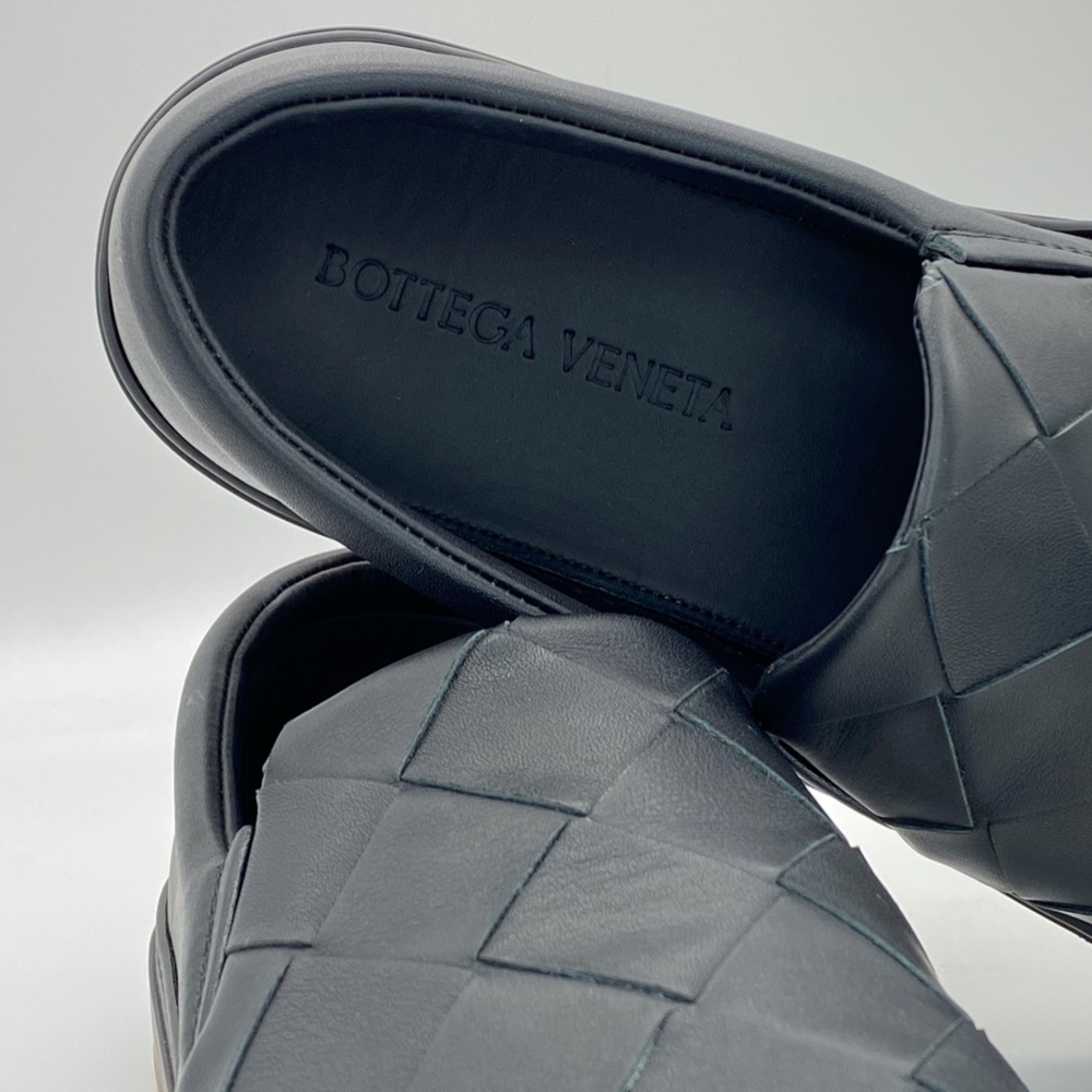 Bottega Veneta Men's Wide Weave Leather Slip-On Sn - Picture 11 of 13